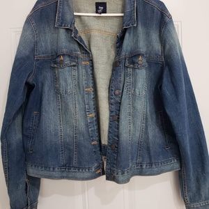 Women denim Jacket from the Gap in a 2XL
